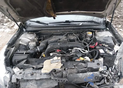 2015 Subaru Outback 2.5I Limited z USA, uszkodzony, nr VIN 4S4BSBLC8F3225080